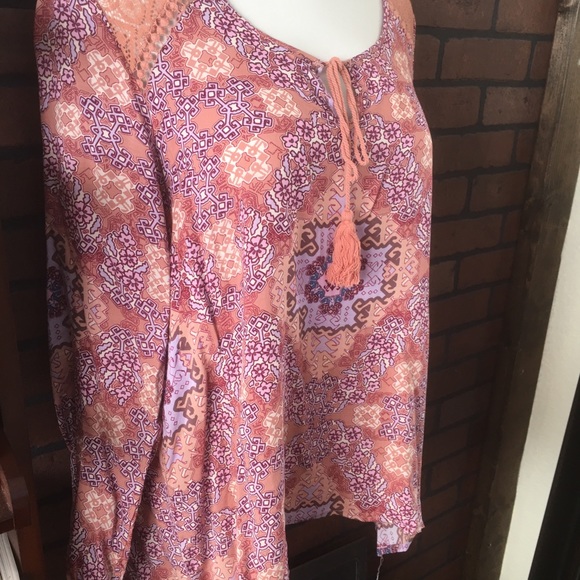 Pink pattern top - Picture 7 of 8